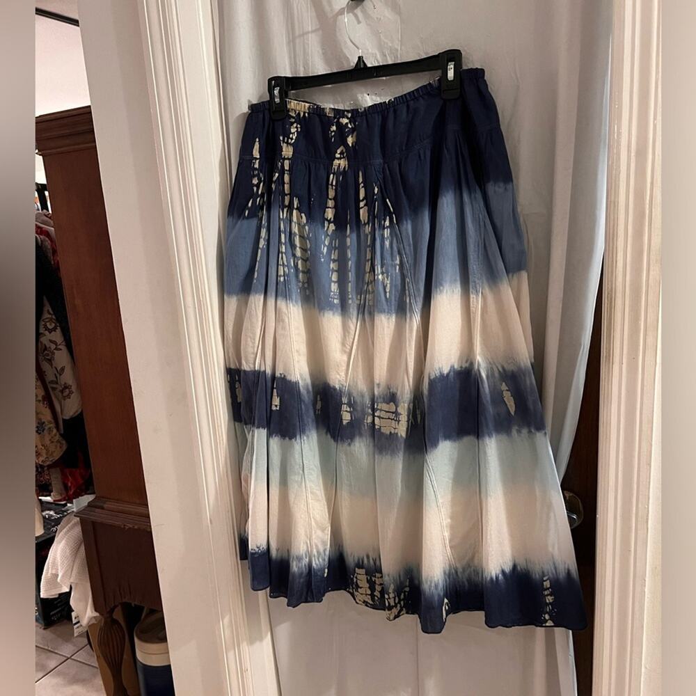 J Jill blue white ombrรฉ beach splash maxi skirt size petite medium